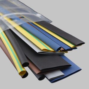 This image shows a mixed pack of electrical heat shrink tubing. This pack contains 15 pieces of heat shrink, 1 piece of: 6.4 mm; 12.7 mm & 25.4 mm in the following colours: black, brown, blue, grey & green/yellow